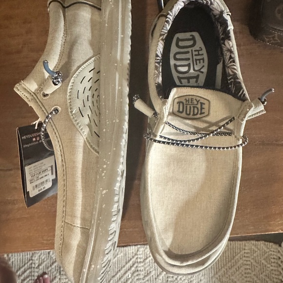 Hey Dude Shoes - Picture 7 of 9